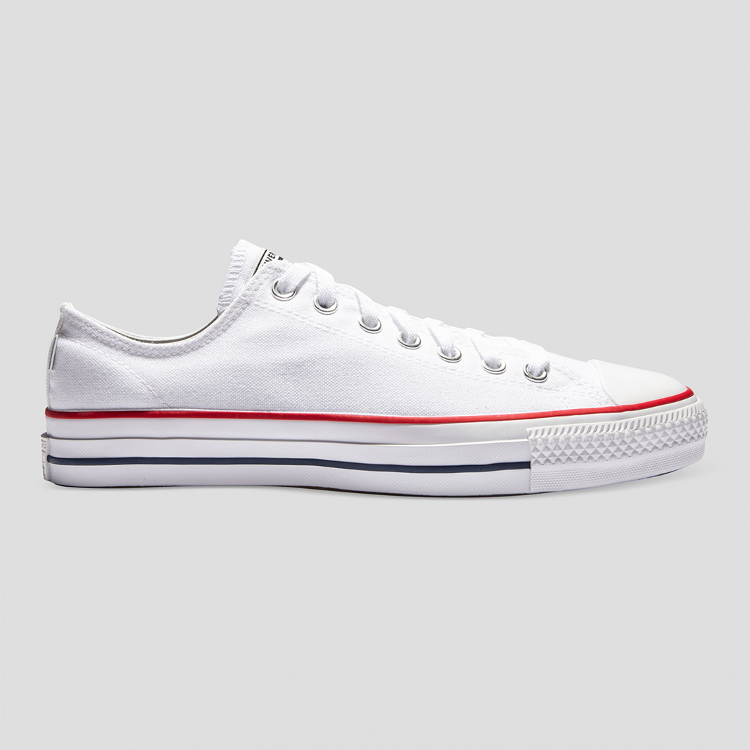 Chuck taylor hotsell low cut white