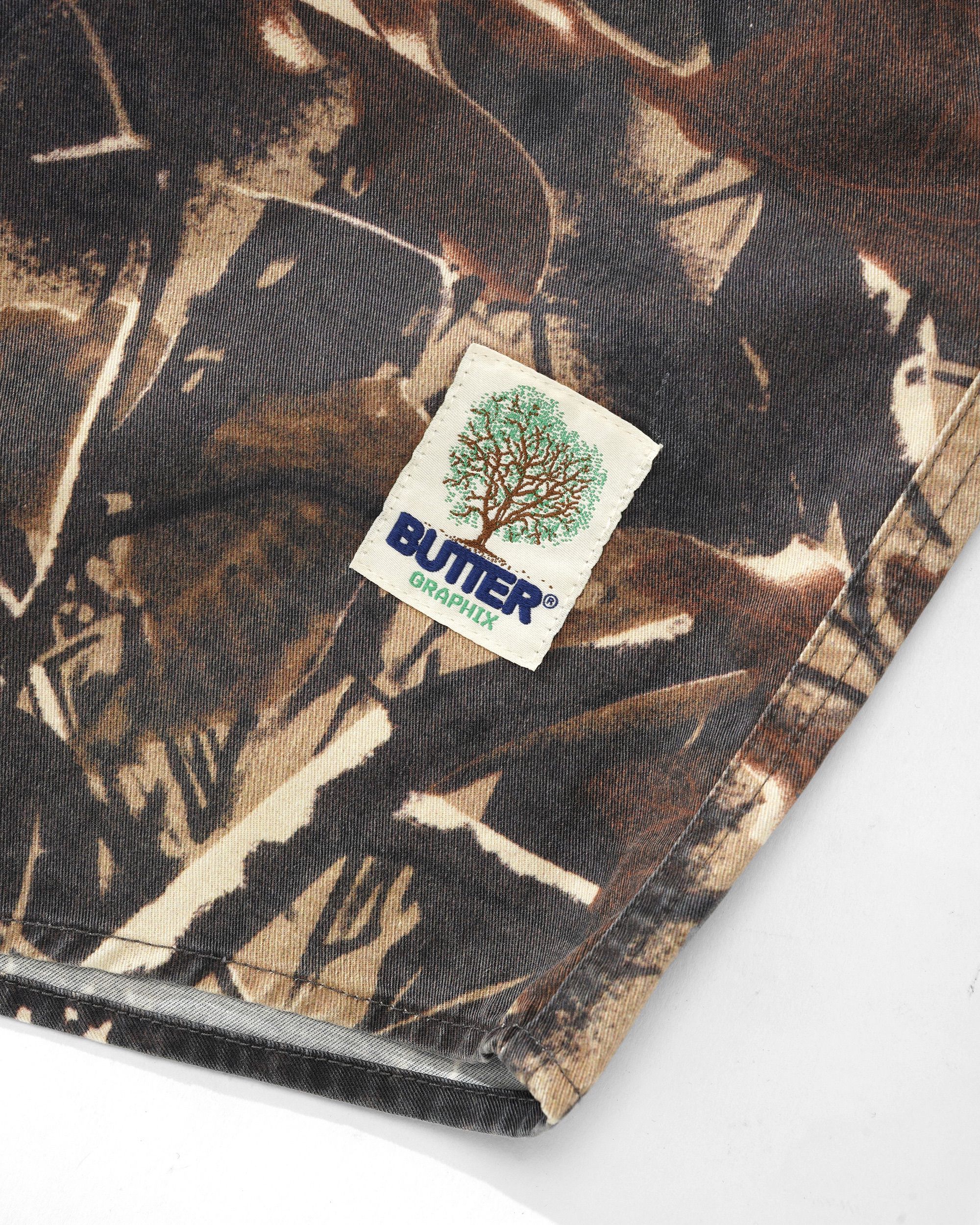 Butter Goods Washed Pocket L/S Shirt
Camo